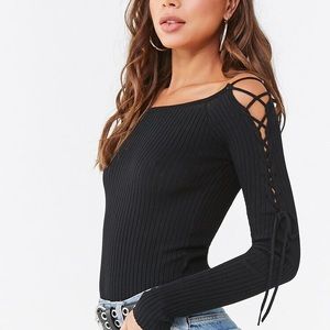 🧡5/$15 Forever21 contemporary lace up bodysuit, M